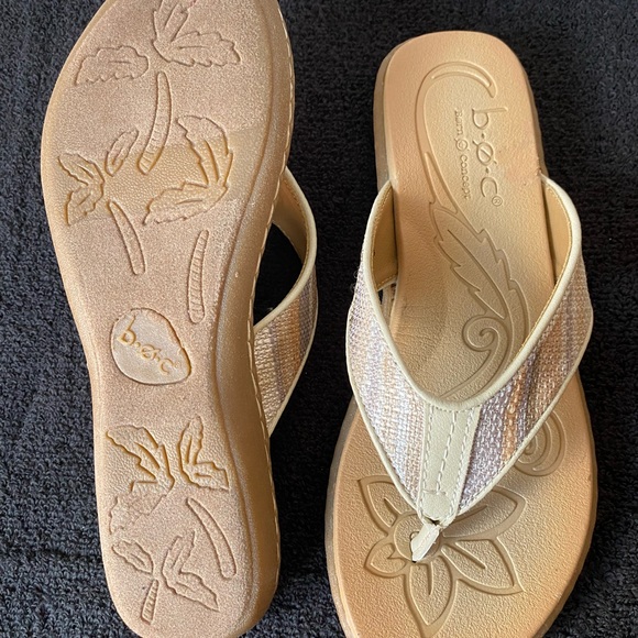 B.O.C. By Born Women’s Zeva Sand Stripe Fabric - Size 7 (Euro 37). NIB - Picture 4 of 7